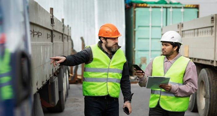 5 Compelling Reasons to Pursue a Career as a Truck Driver