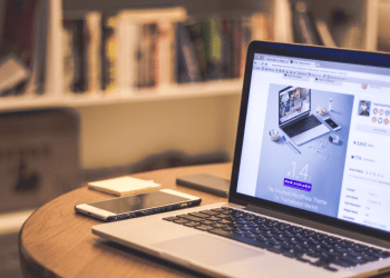Why Should You Work with an Ecommerce Web Designer in 2025?