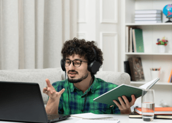 BBA Online: Top UGC-Approved Programs with Virtual Classrooms